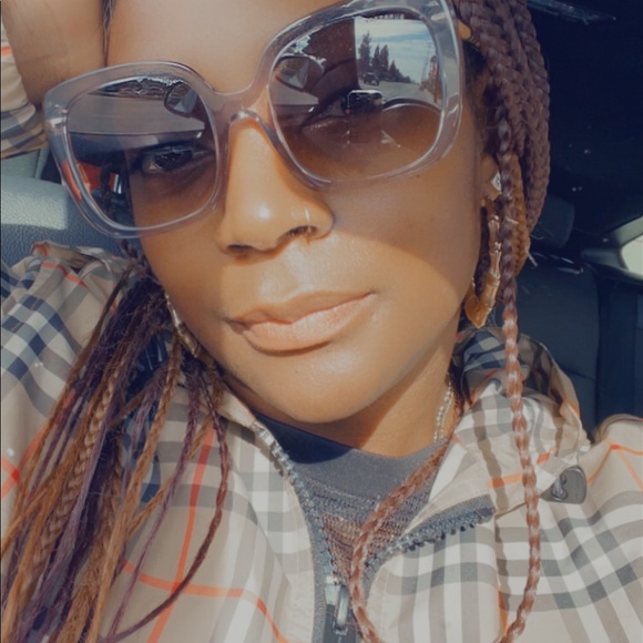 Meet your Posher, Shownadi - Picture 4 of 17